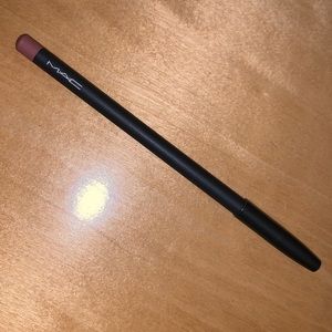 MAC Cosmetics Boldy Bare Lip Liner
